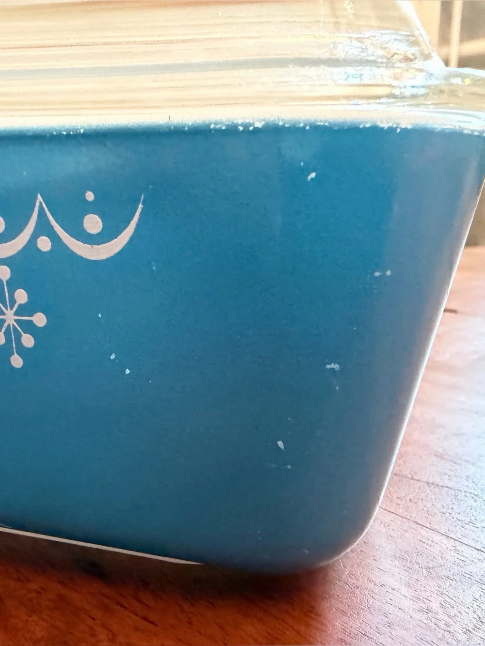 Vintage Pyrex 502 Blue Snowflake Garland Refrigerator Dish with Lid 1.5 pints